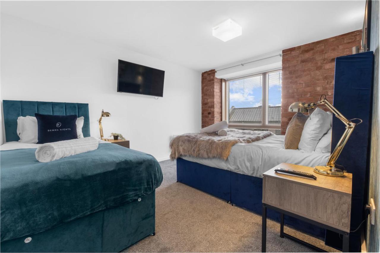 Snooker Table Apartment With 4 Beds And Free Parking Coventry Kültér fotó